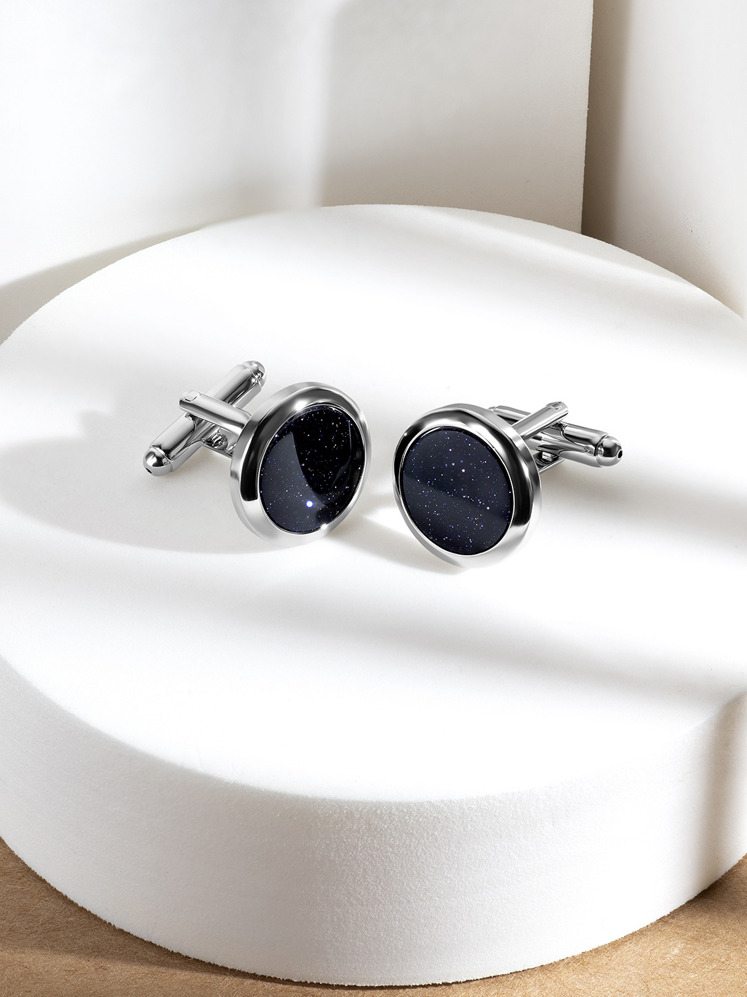 

Peora Cufflink, Silver