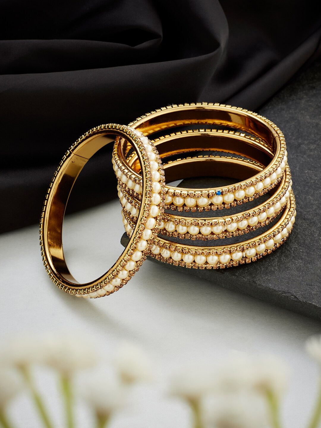 

ATIBELLE Set Of 4 Gold-Plated Stone-Studded & Beaded Bangles