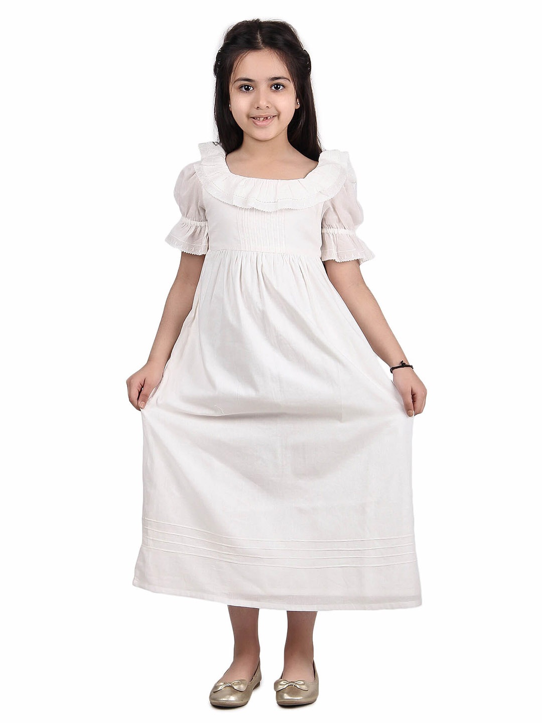 

Miyo Girls Round Neck Ruffles Cotton Fit And Flare Dress, White