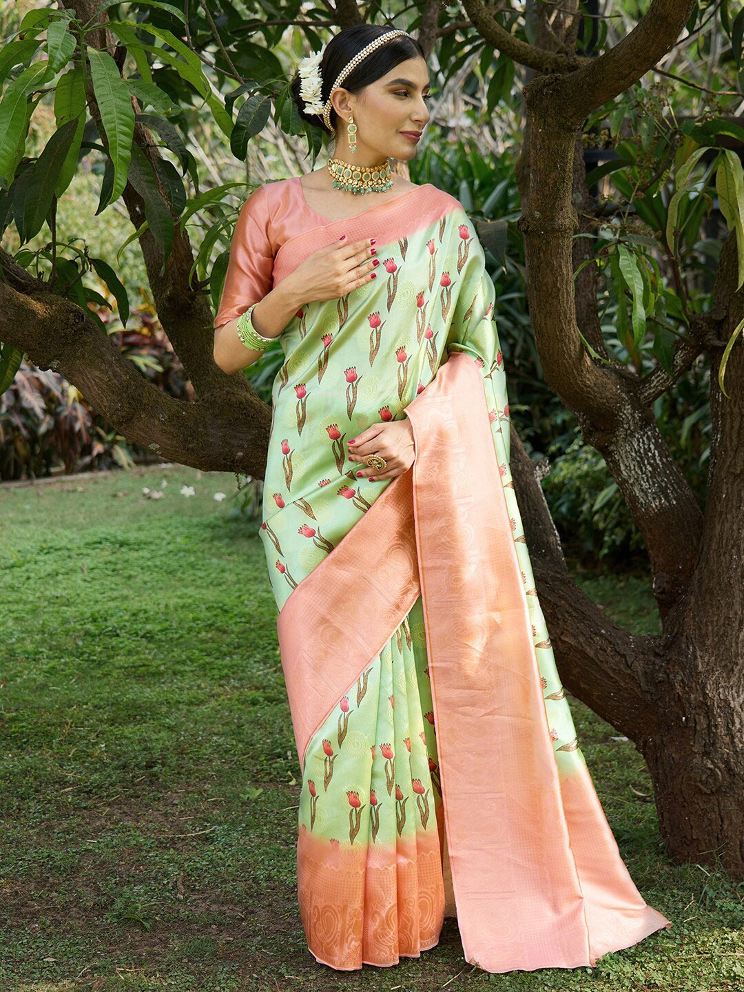 

Anouk Floral Woven Design Silk Cotton Bagh Saree, Green