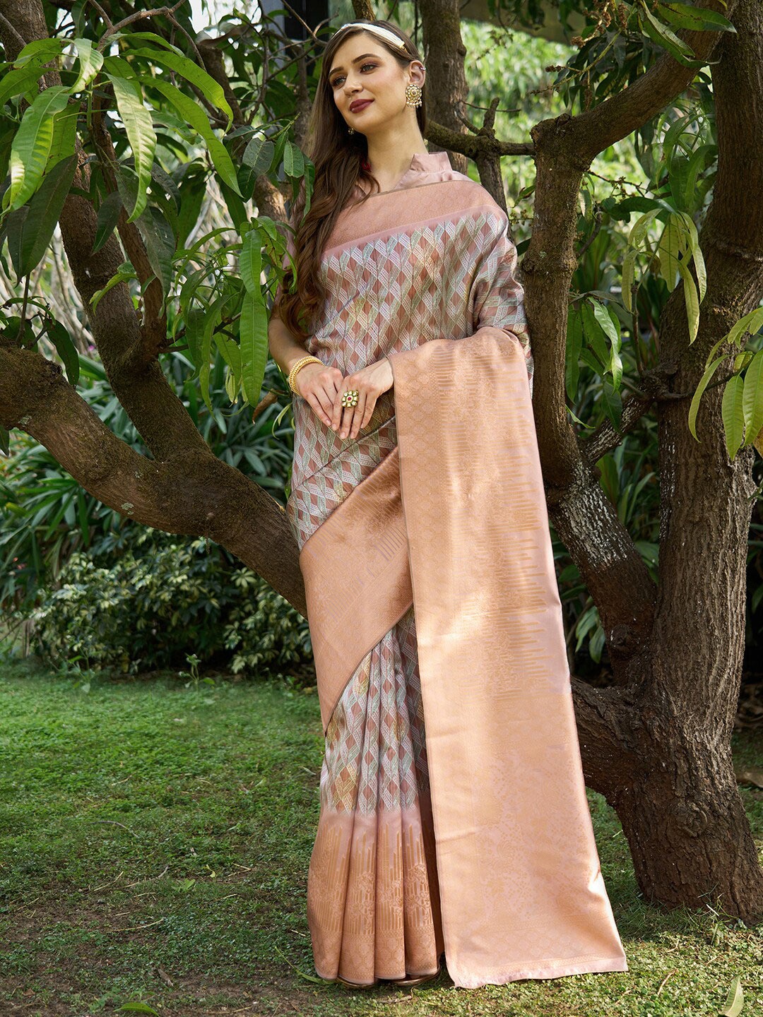 

Anouk Geometric Printed Silk Cotton Bagh Saree, Mauve