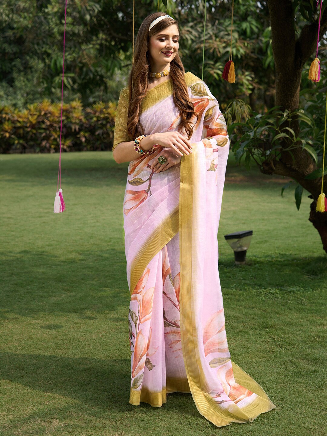 

Anouk Floral Printed Zari Bagru Saree, Lavender