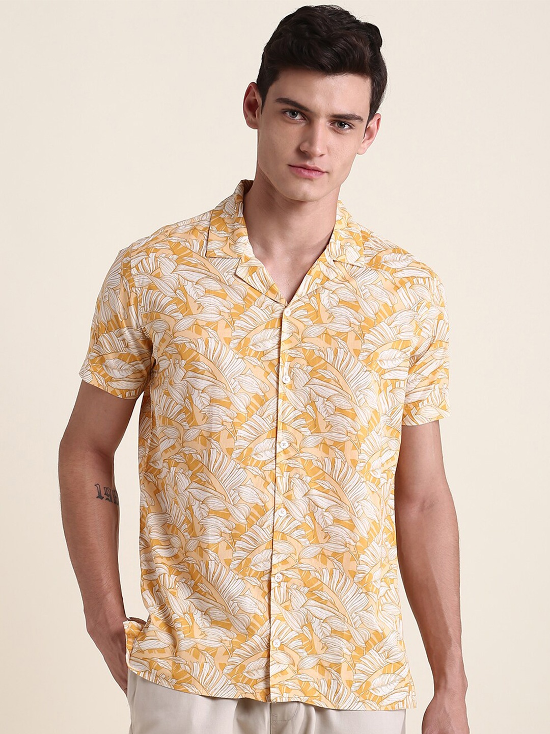 

Dennis Lingo Floral Printed Cuban Collar Pure Cotton Casual Shirt, Yellow
