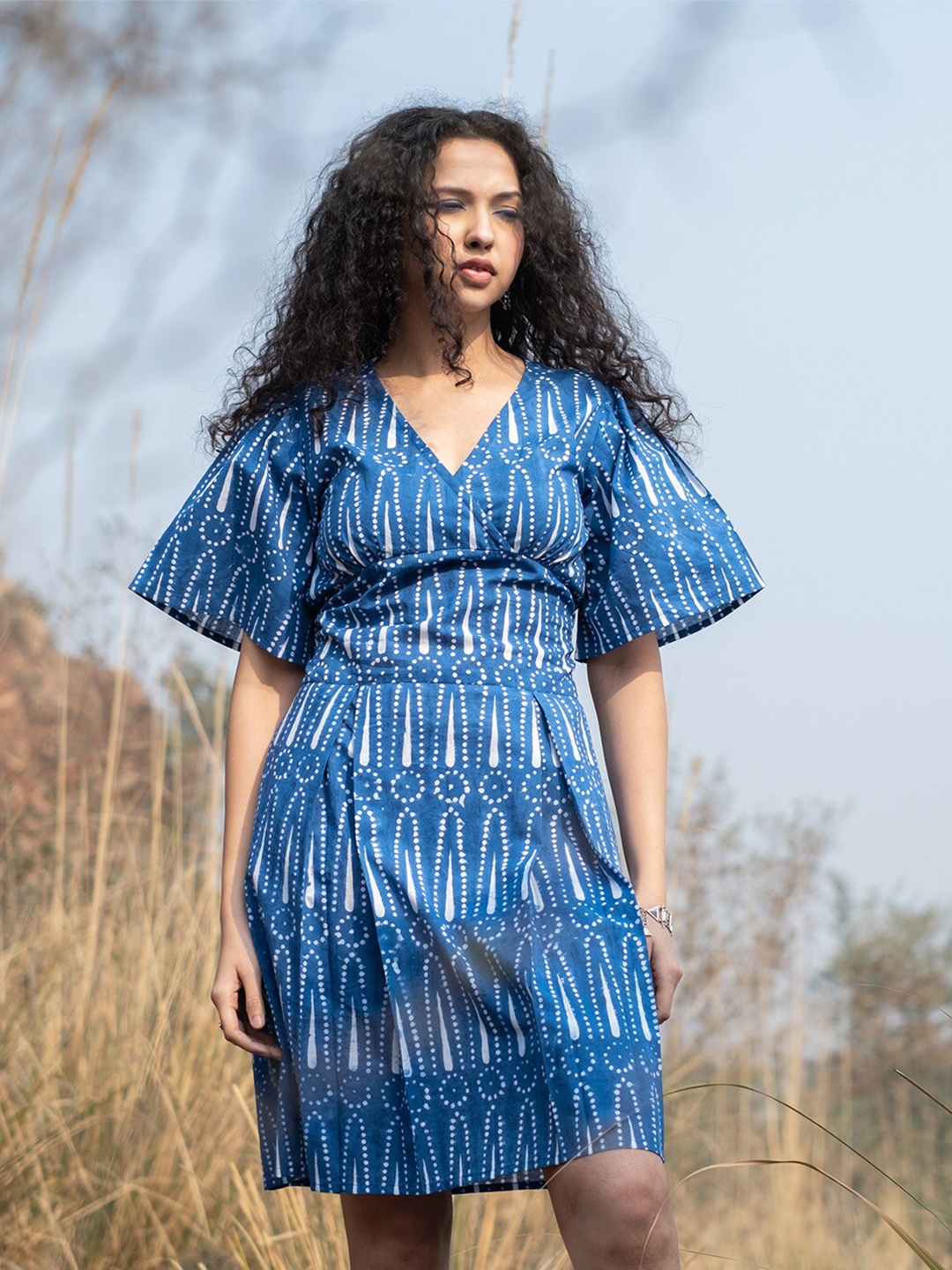 

AKISO V-Neck Printed A-Line Dress, Blue