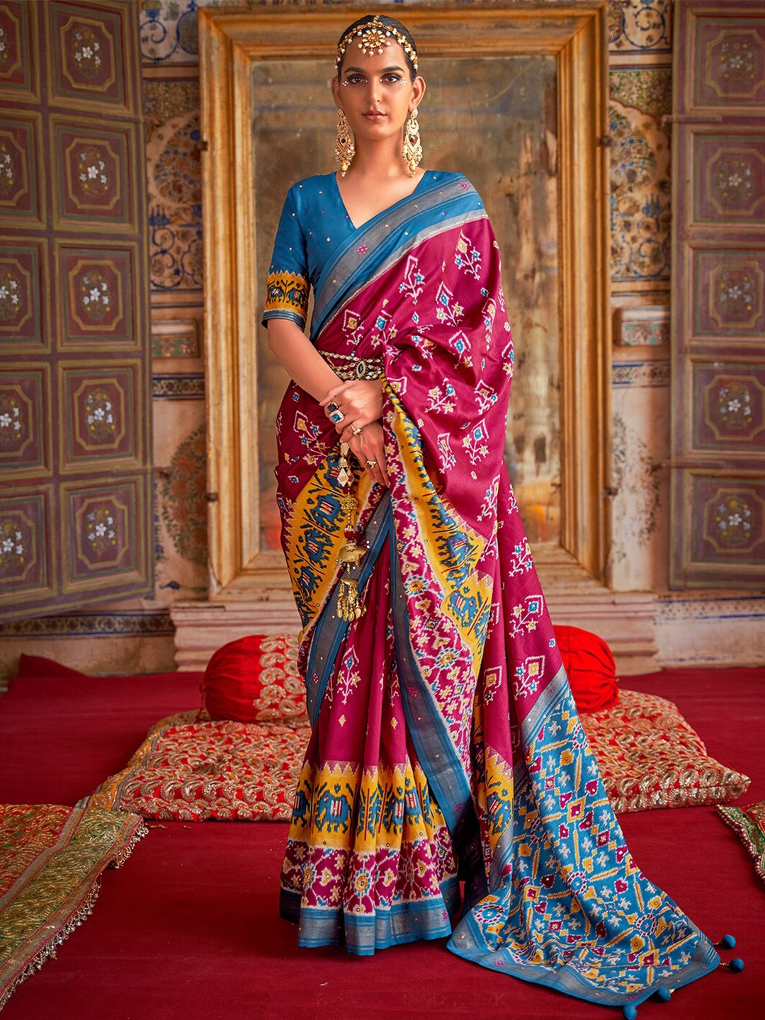 

Anouk Ethnic Motifs Printed Mirror Worked Pochampally Saree, Pink