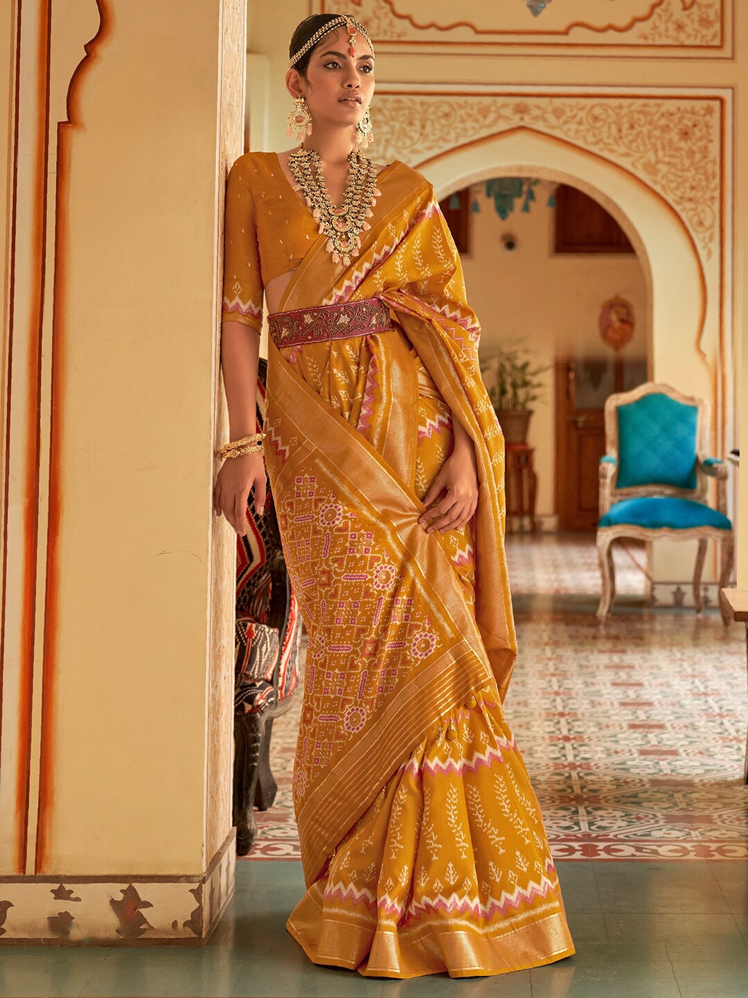 

Anouk Geometric Silk Blend Ikat Saree, Mustard