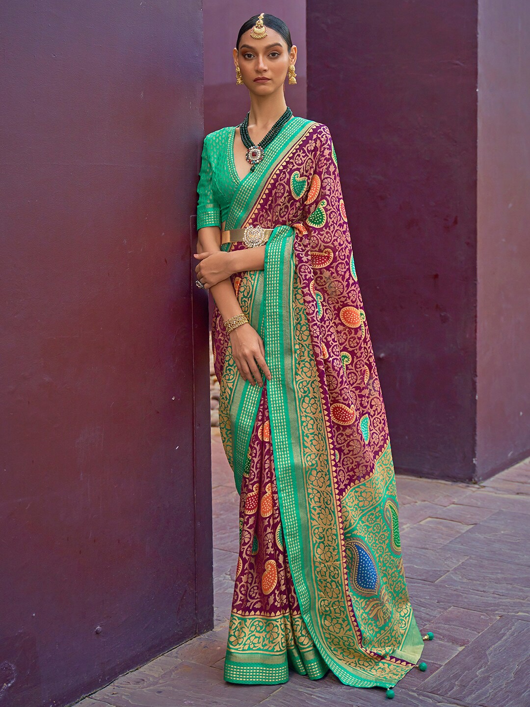 

Anouk Ethnic Motifs Brasso Bandhani Saree, Magenta