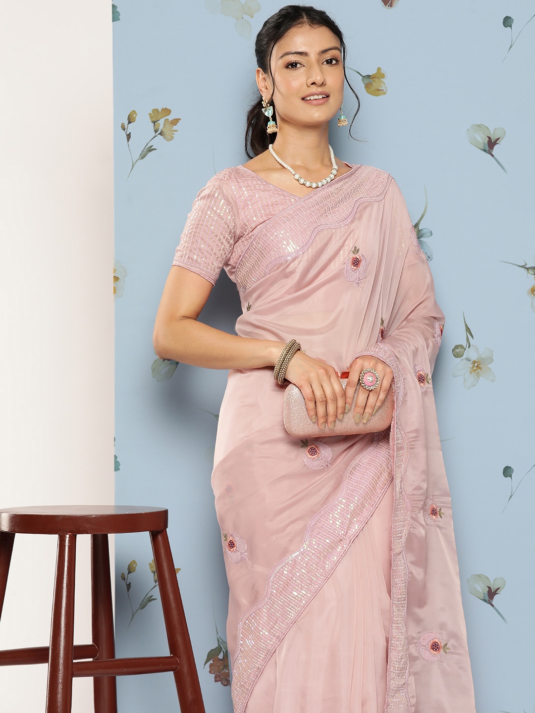

Mitera Floral Embroidered Sequinned Organza Saree, Mauve