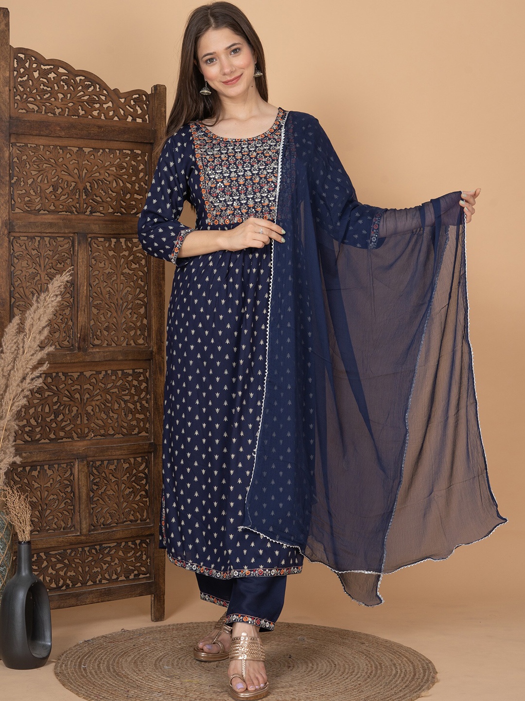 

SINGNI Ethnic Motifs Printed Thread Work Kurta With Trousers & Dupatta, Blue