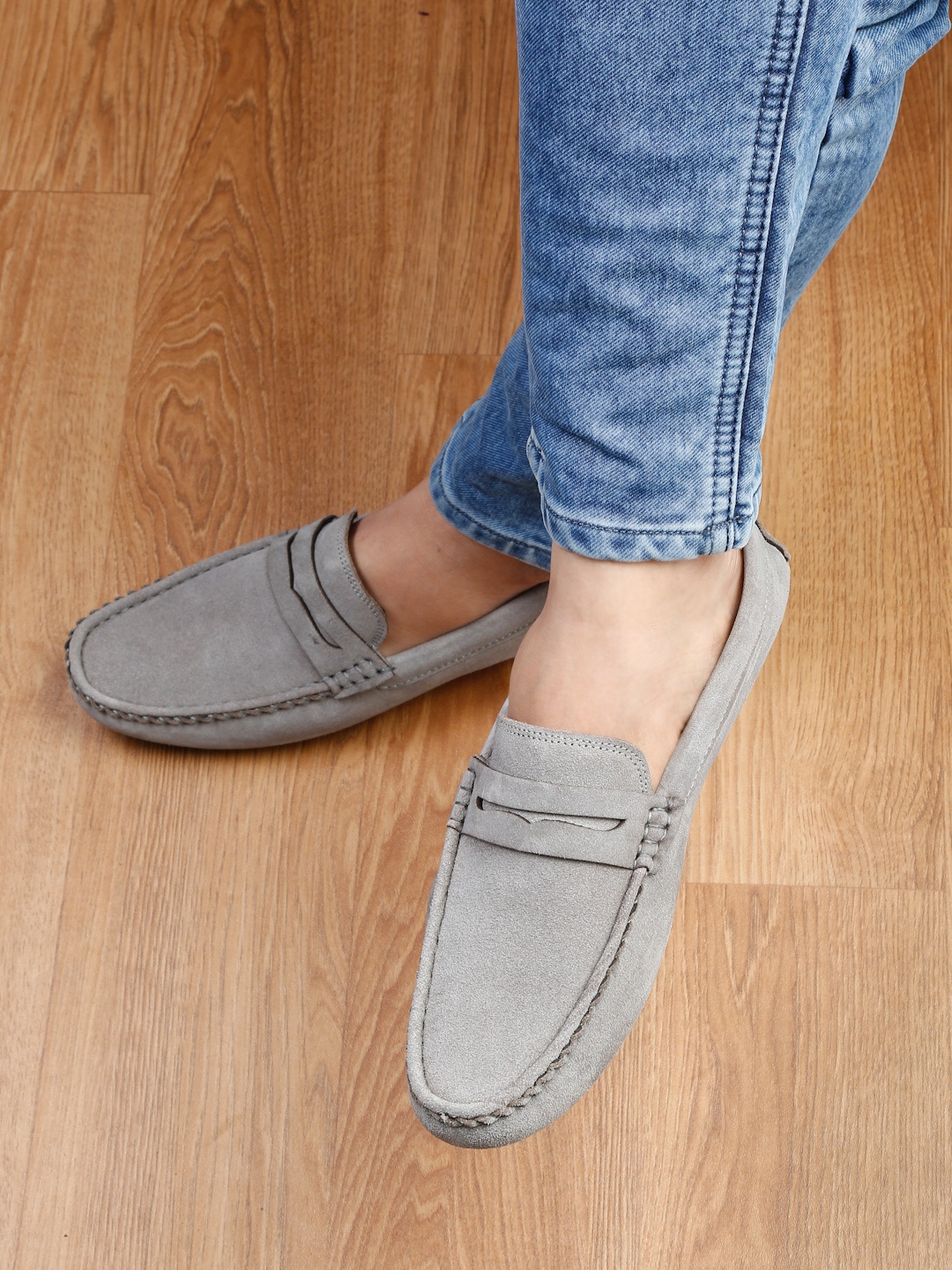 

LOUIS STITCH Men Textured Round Toe Formal Loafers, Grey