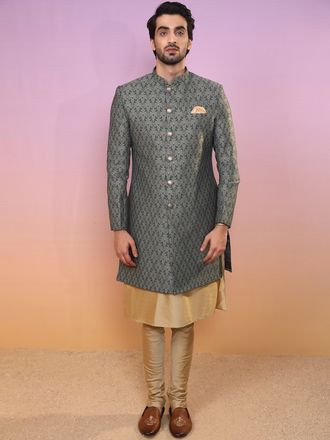

KISAH Men Ethnic Motifs Printed Mandarin Collar Indowestern Sherwani Set, Green