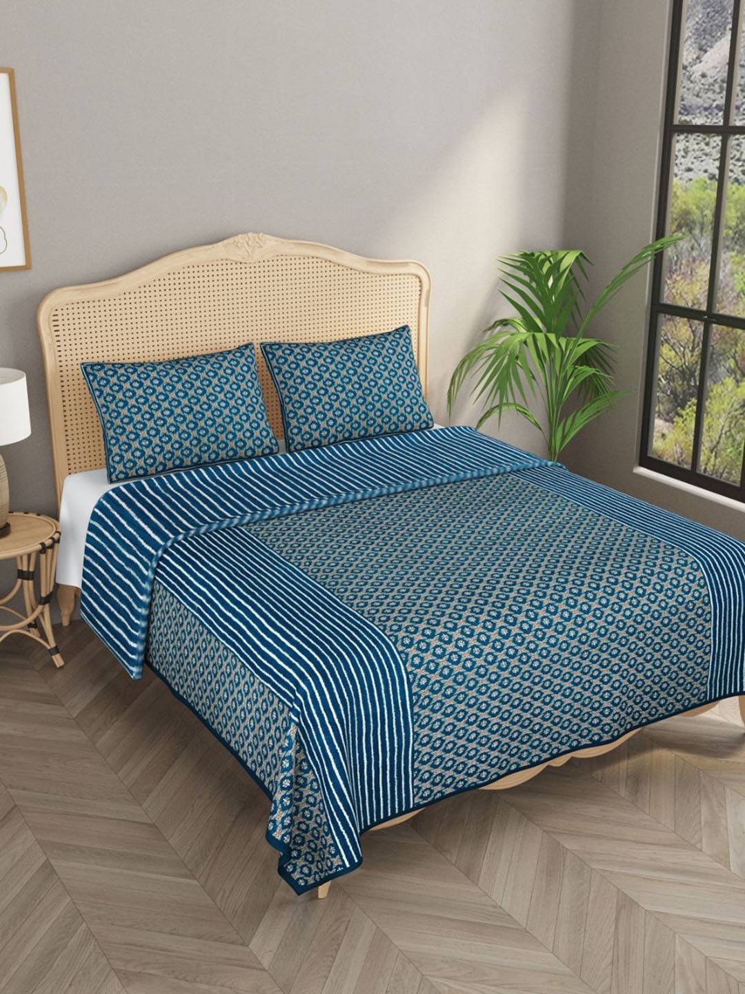 

Gulaab Jaipur Blue & White Printed 500 TC Cotton Double King Reversible Quilted Bedcover With 2 Pillow Covers