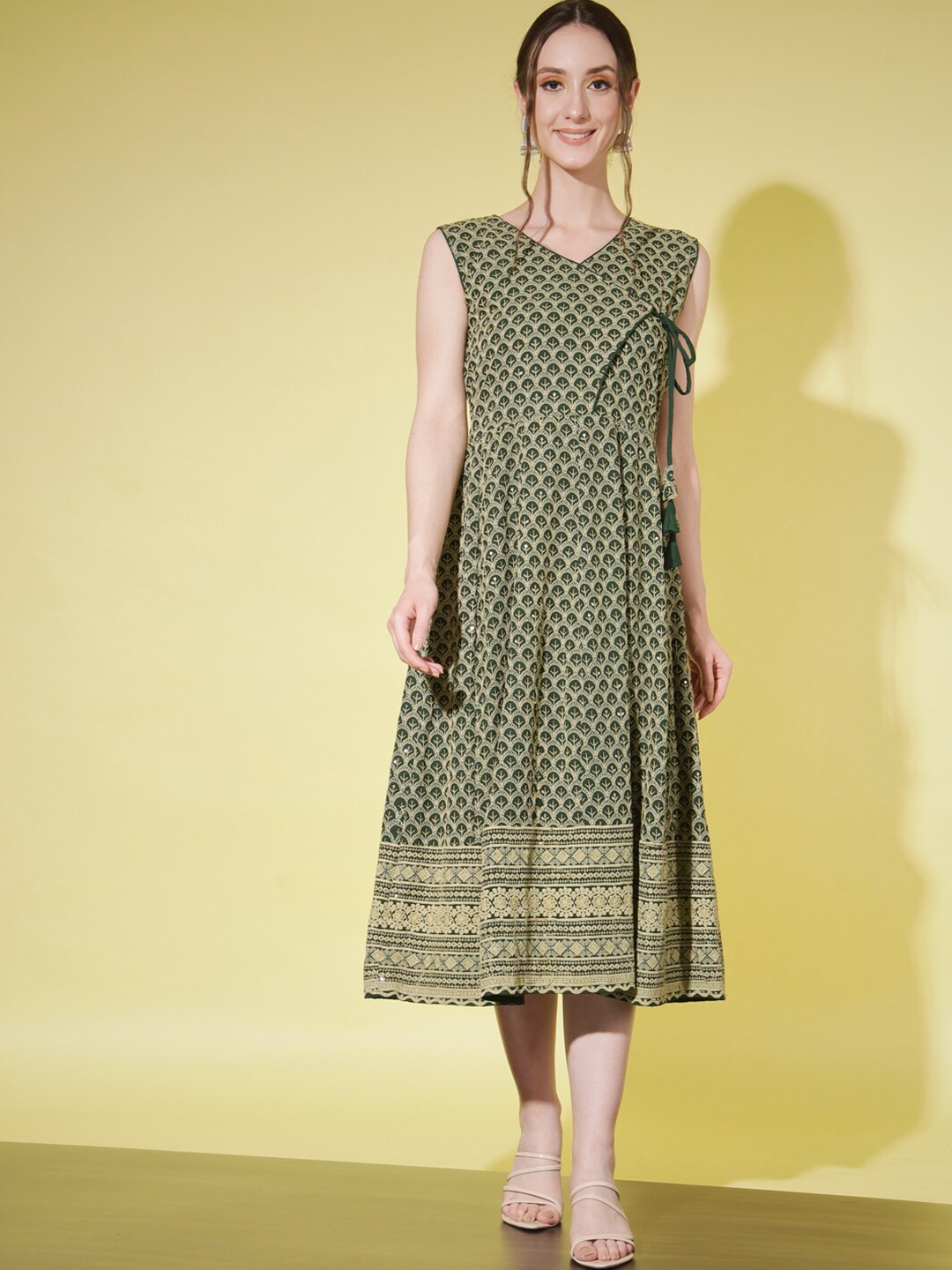 

GUFRINA Embroidered V Neck Sequinned Wrap Ethnic Dress, Green