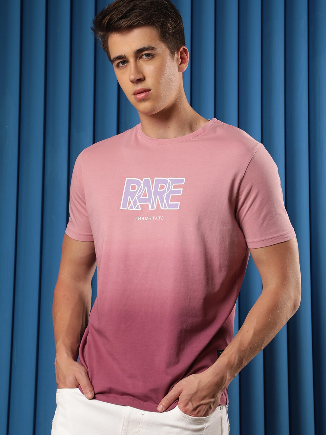 

RARE RABBIT Men Albury Typography Printed Cotton Slim Fit T-Shirt, Pink