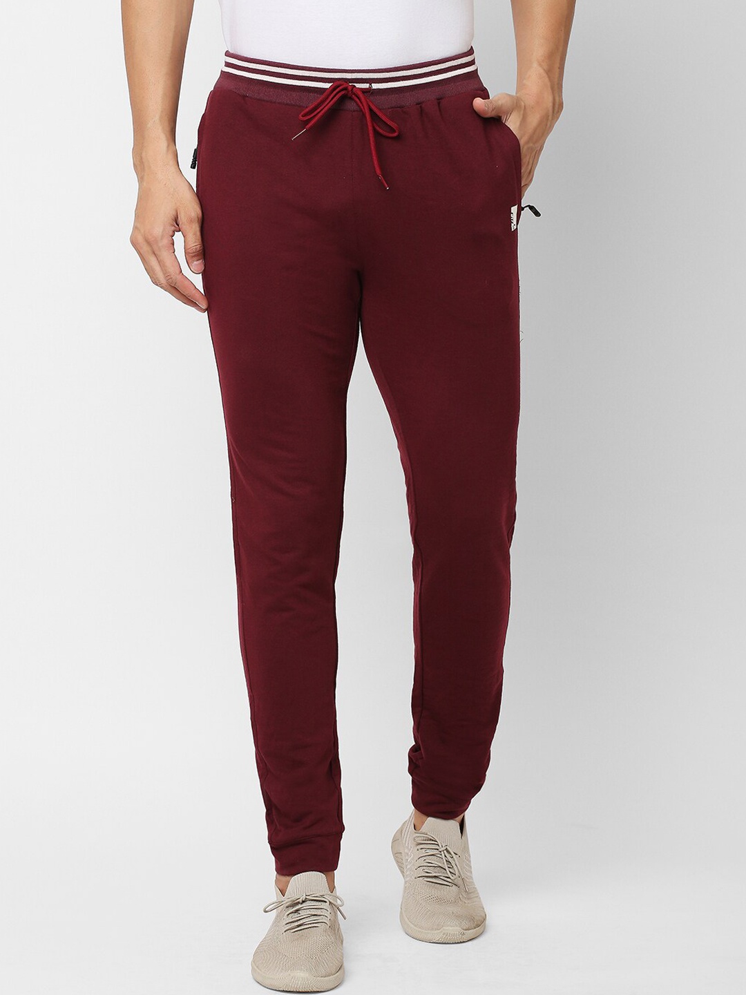 

FiTZ Men Slim Fit Mid-Rise Joggers, Maroon