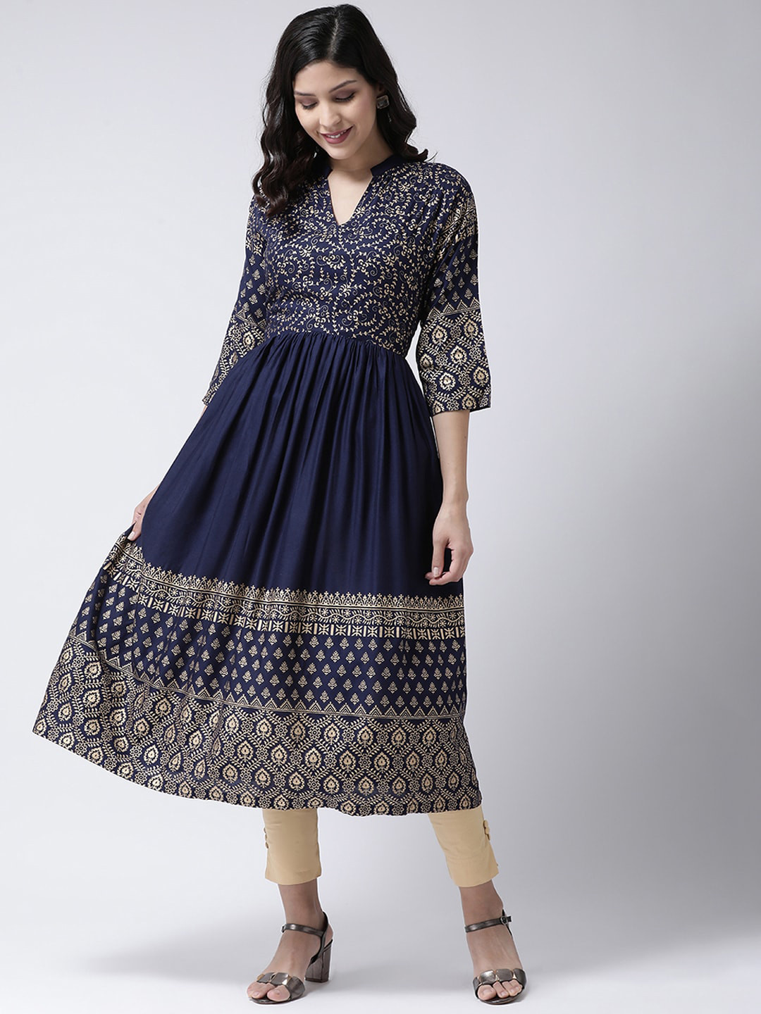

Charitra Ethnic Motifs Printed Mandarin Collar Kurta, Navy blue