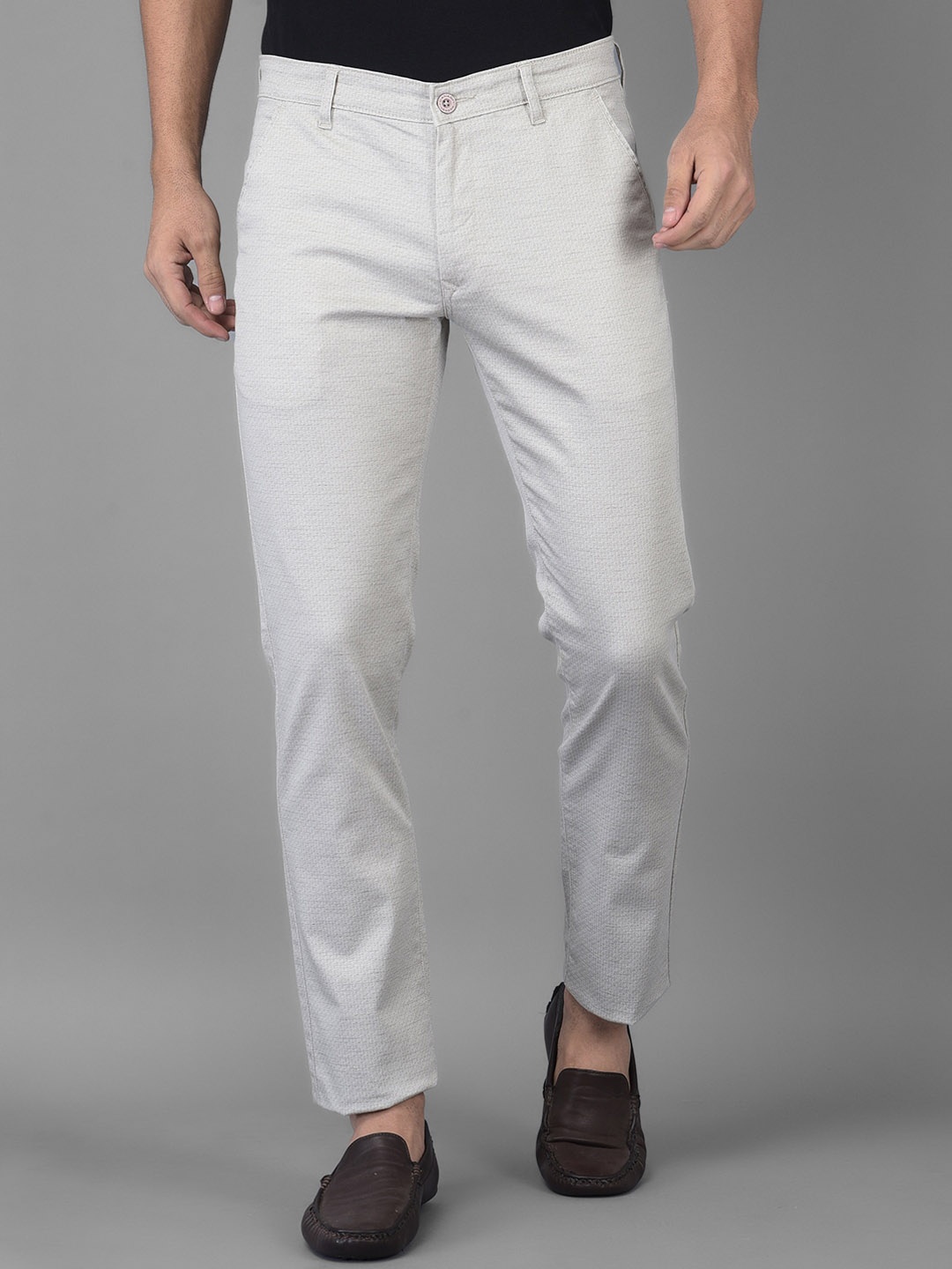 

Canary London Men Textured Printed Smart Slim Fit Wrinkle Free Chinos, Cream