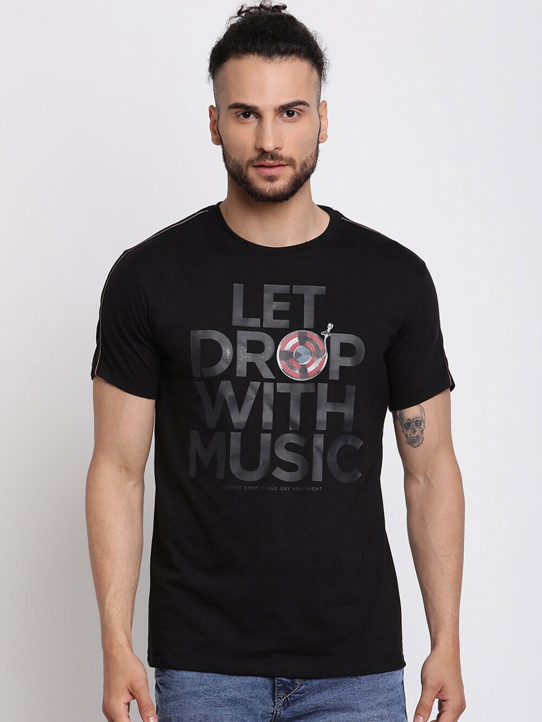 

Cantabil Typography Printed Cotton T-shirt, Black