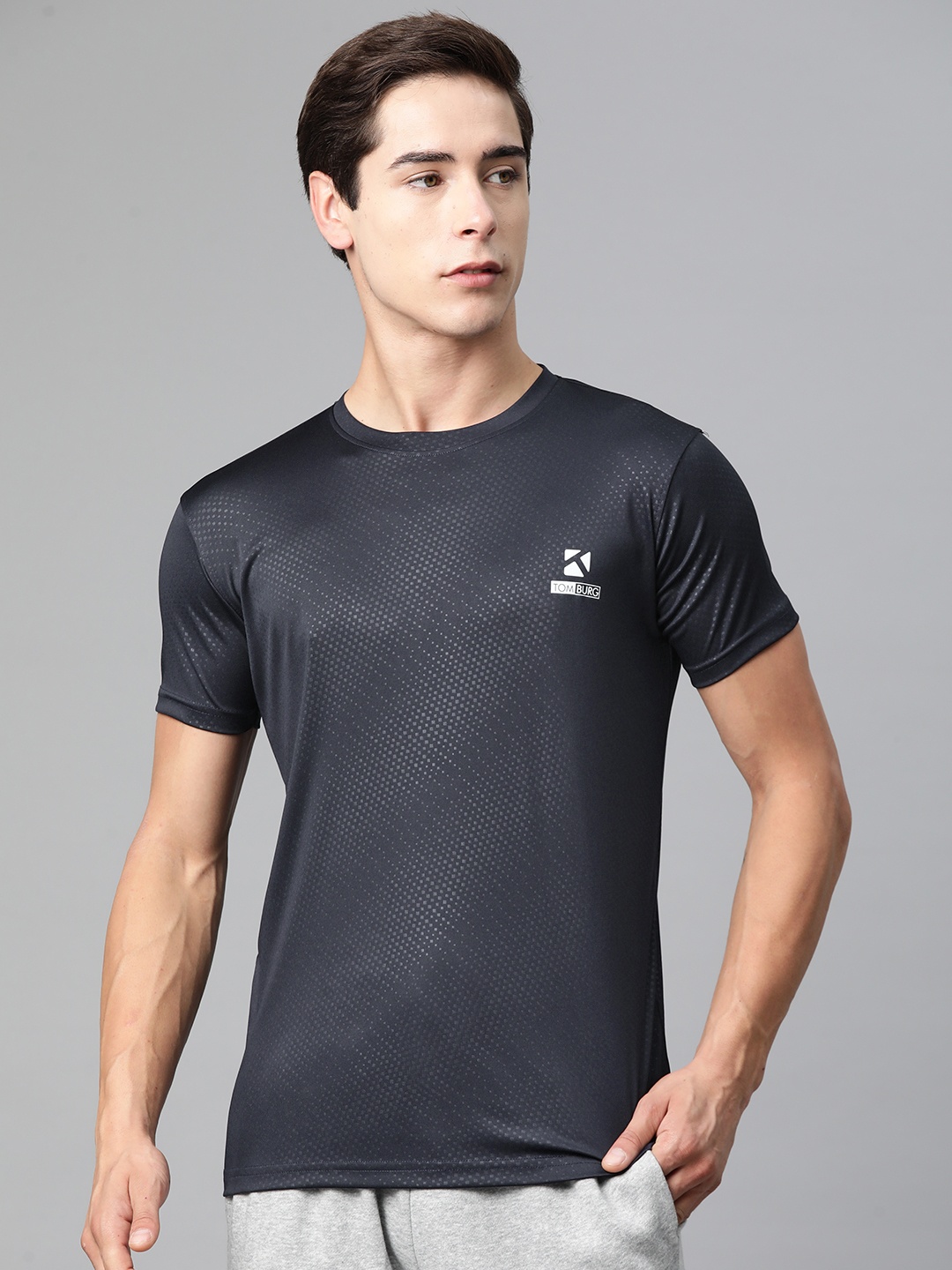 

TOM BURG Men Geometric Printed Regular Fit T-shirt, Navy blue