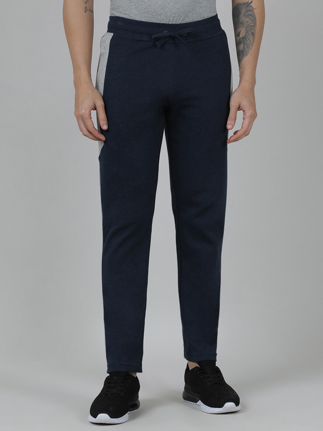

Crocodile Men Slim-Fit Cotton Track Pants, Navy blue