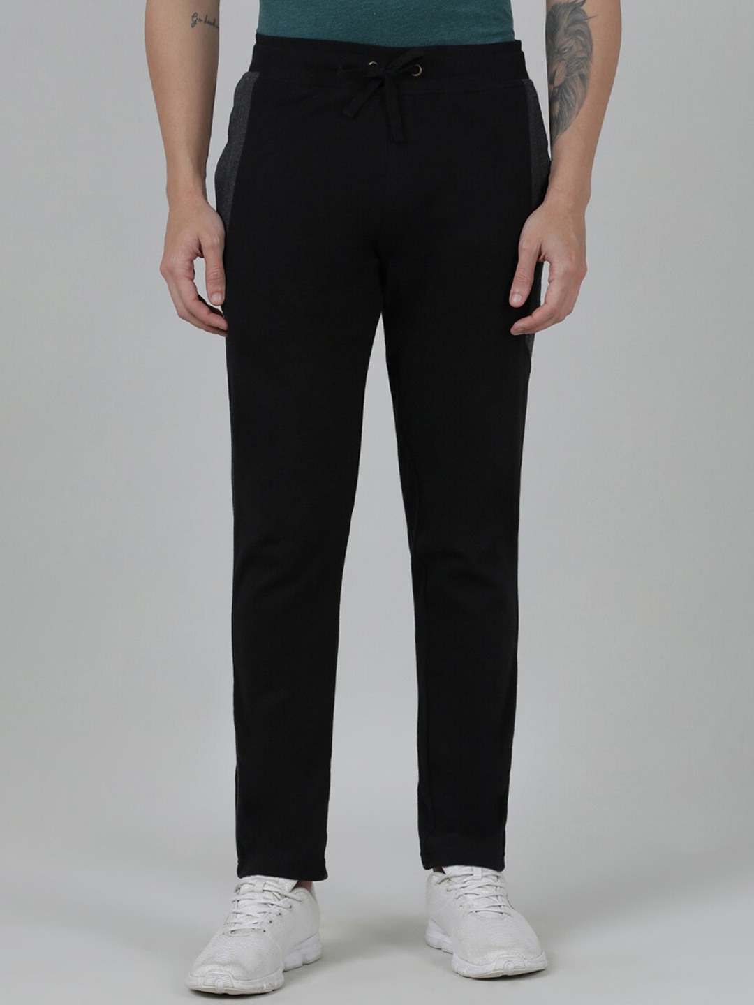 

Crocodile Men Slim-Fit Cotton Track Pants, Black