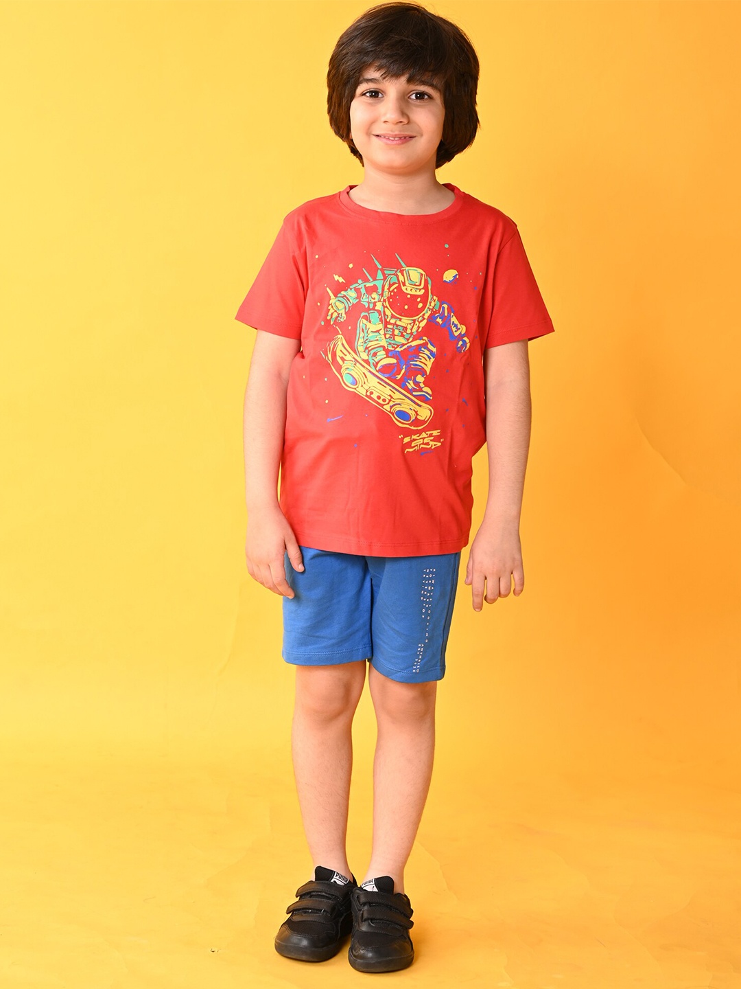 

Anthrilo Boys Printed Cotton T-shirt with Shorts, Red