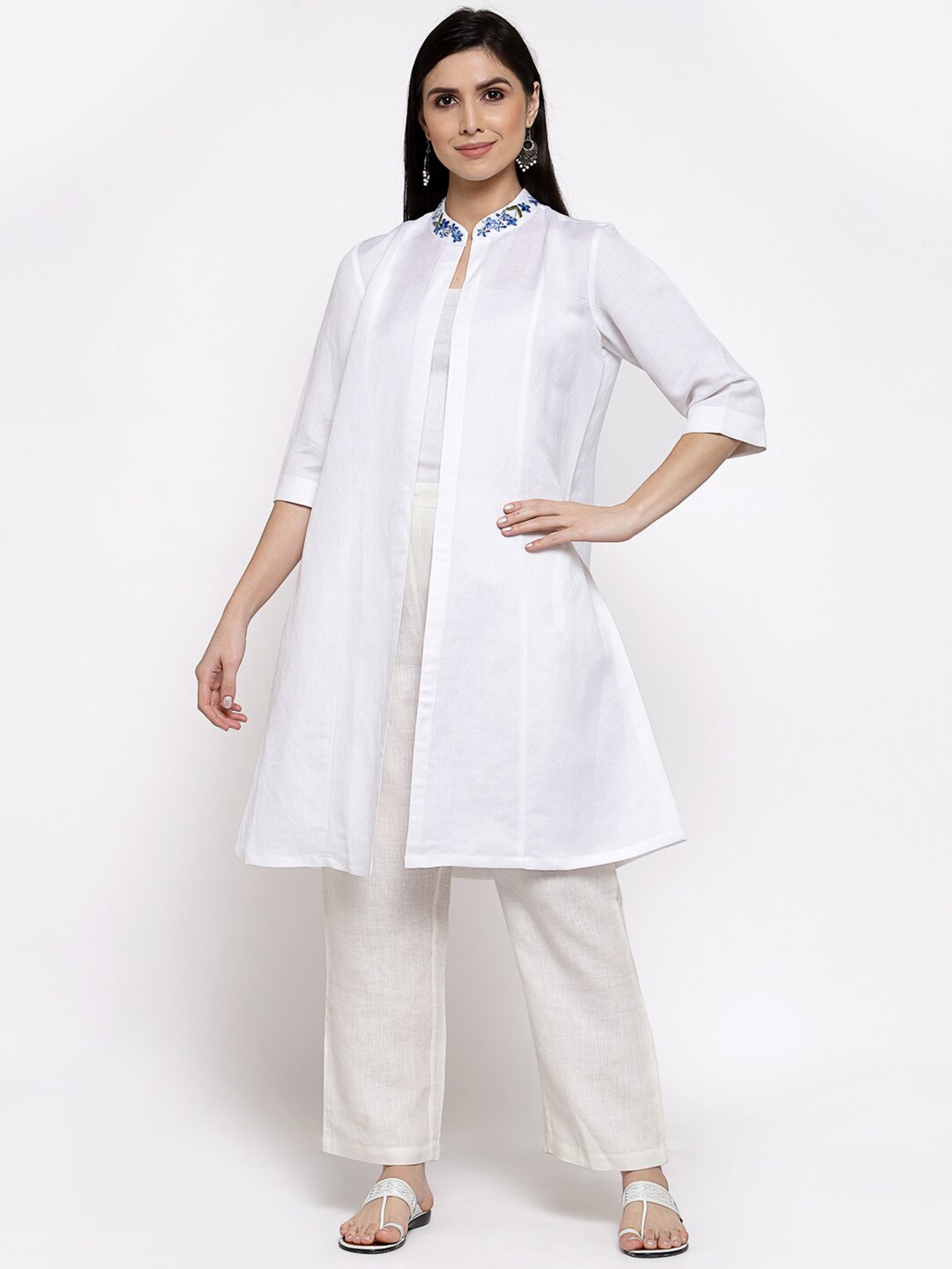 

DART STUDIO Floral Embroidered Open Front Longline Shrug, White