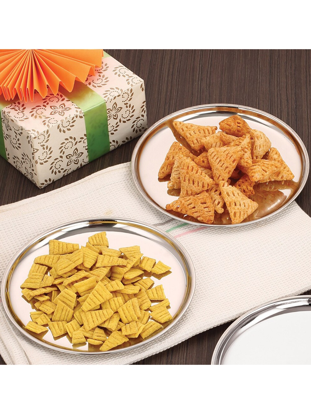 

HAZEL 2 Pieces Stainless Steel Glossy Snack Plates