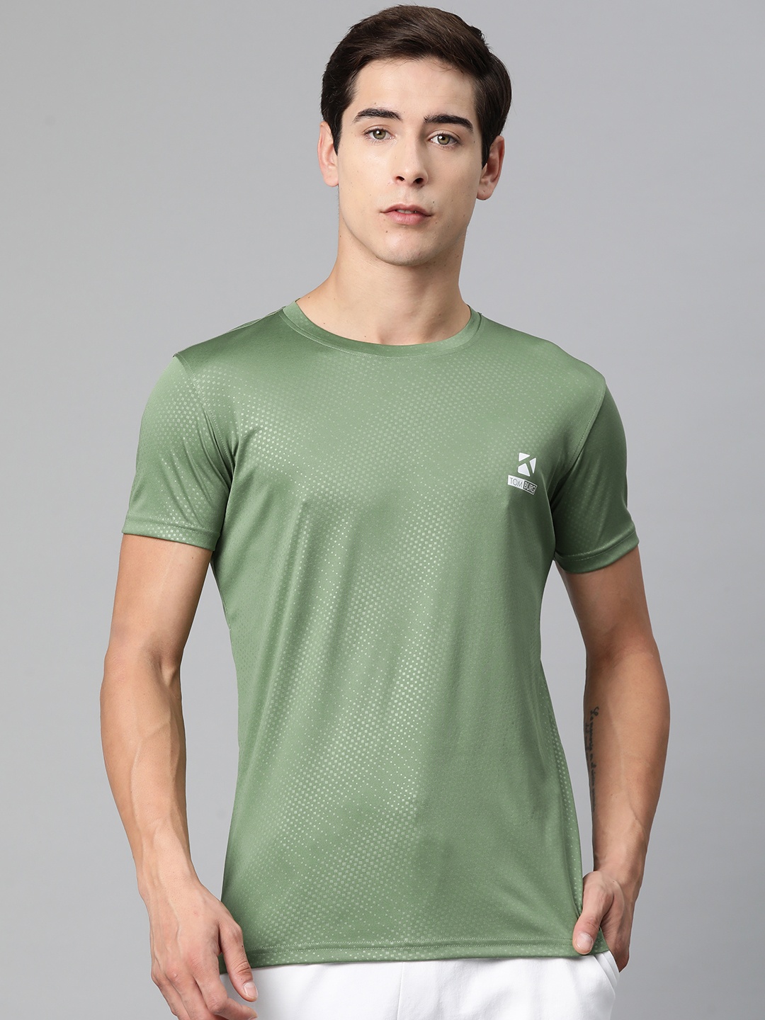 

TOM BURG Men Geometric Printed Regular Fit T-shirt, Olive