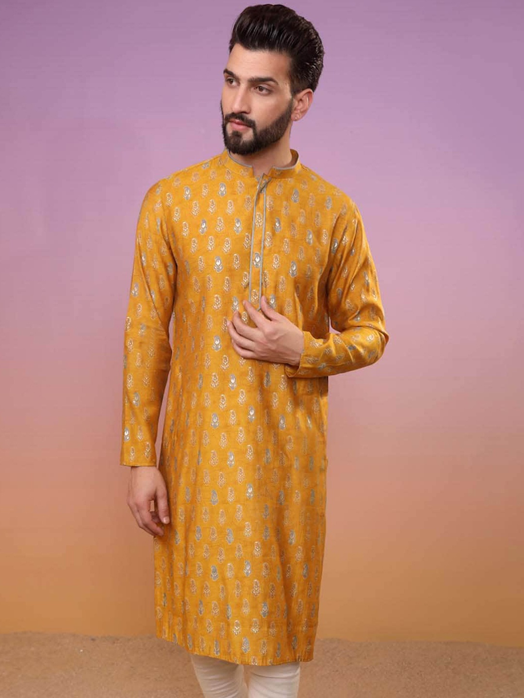 

KISAH Paisley Printed Mandarin Collar Straight Kurta, Mustard