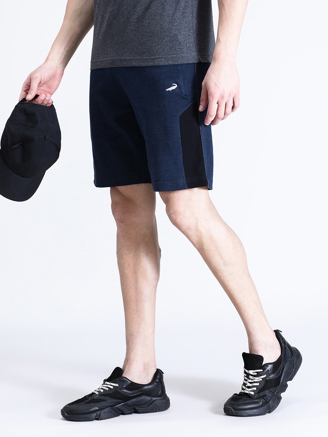 

Crocodile Men Cotton Mid-Rise Slim Fit Shorts, Navy blue