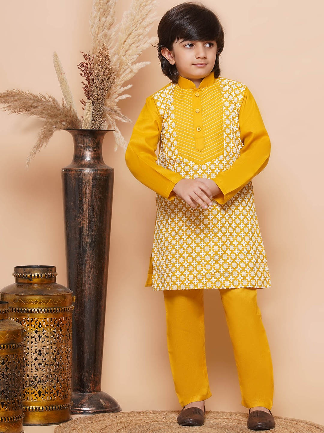 

Aj DEZInES Boys Ethnic Motifs Embroidered Chikankari Pure Cotton Kurta with Pyjamas, Mustard