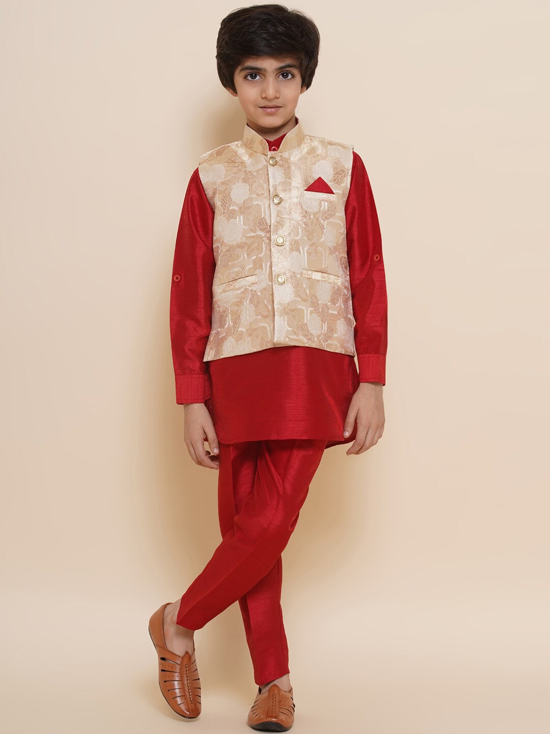 

Aj DEZInES Boys Mandarin Collar Kurta with Trousers & Nehru Jacket, Red