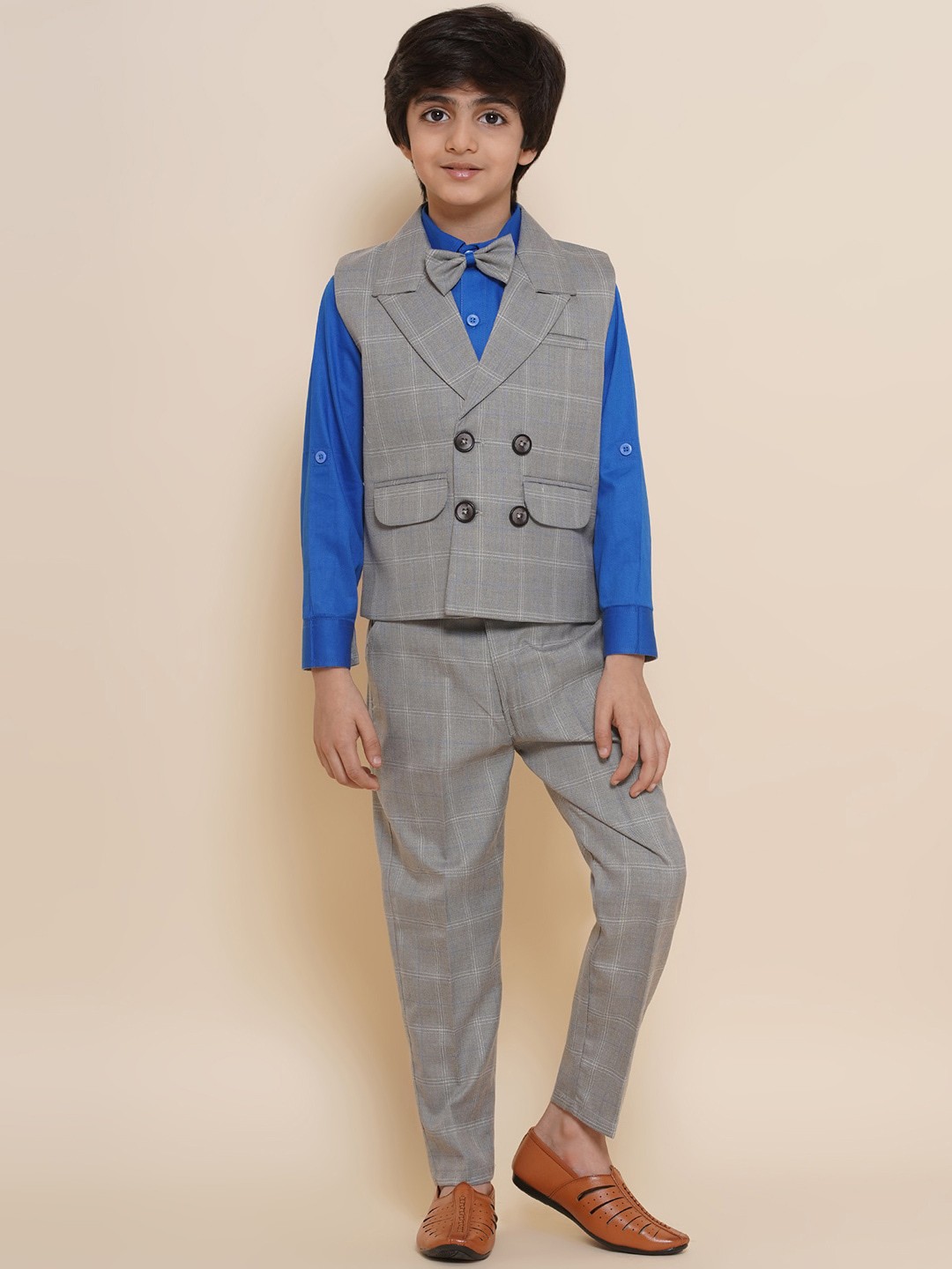 

Aj DEZInES Checked Double-Breasted Two-Piece Formal Suit, Grey