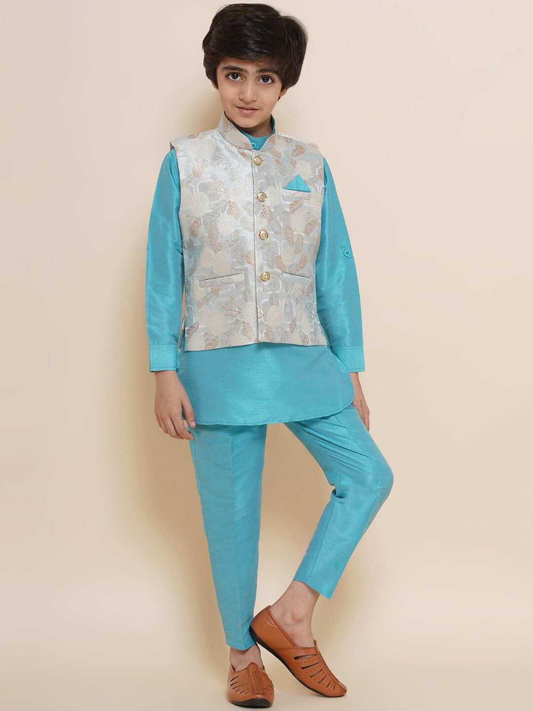 

Aj DEZInES Boys Mandarin Collar Kurta With Trousers & Nehru Jacket, Turquoise blue