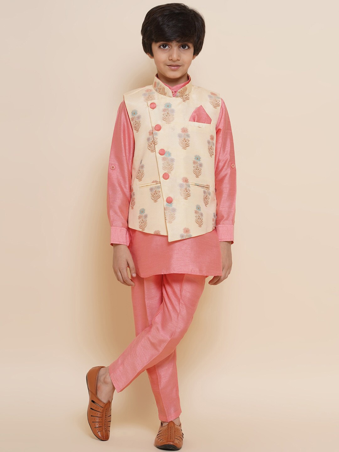 

Aj DEZInES Boys Mandarin Collar Kurta With Trousers & Nehru Jacket, Pink