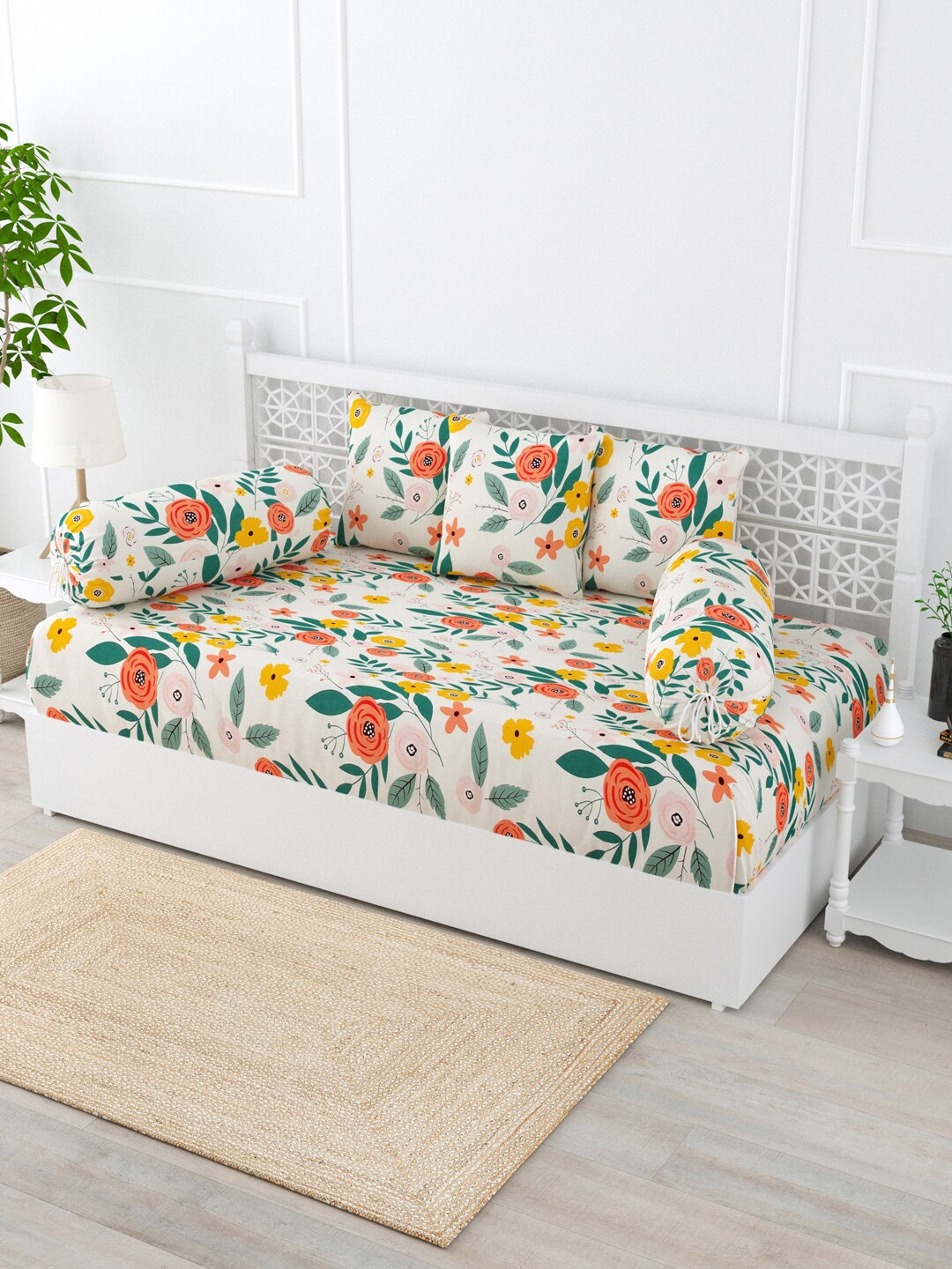 

Salona Bichona Cream Colored & Green 6-Pcs Printed Cotton Diwan Set