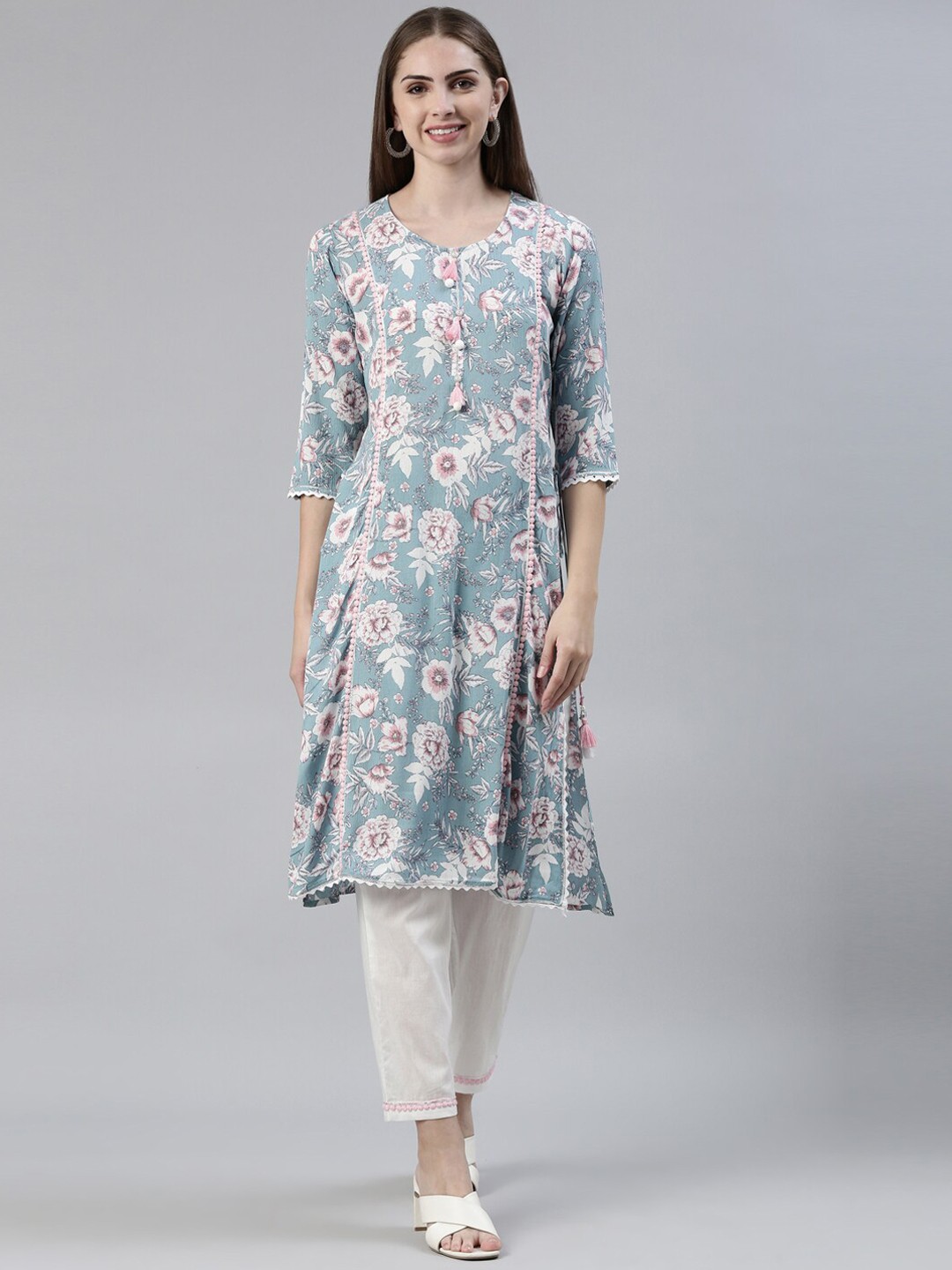 

Neerus Floral Printed Silk Chiffon Kurta With Trousers, Blue
