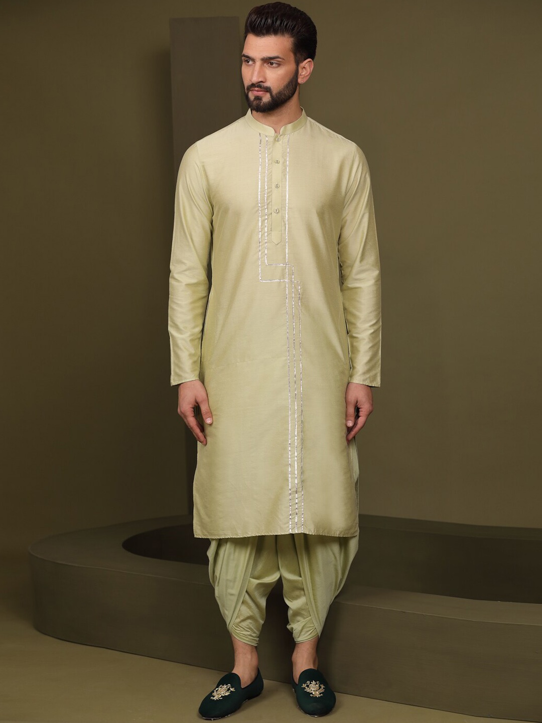 

KISAH Mandarin Collar Gotta Patti Pure Cotton Kurta With Dhoti Pants Set, Green