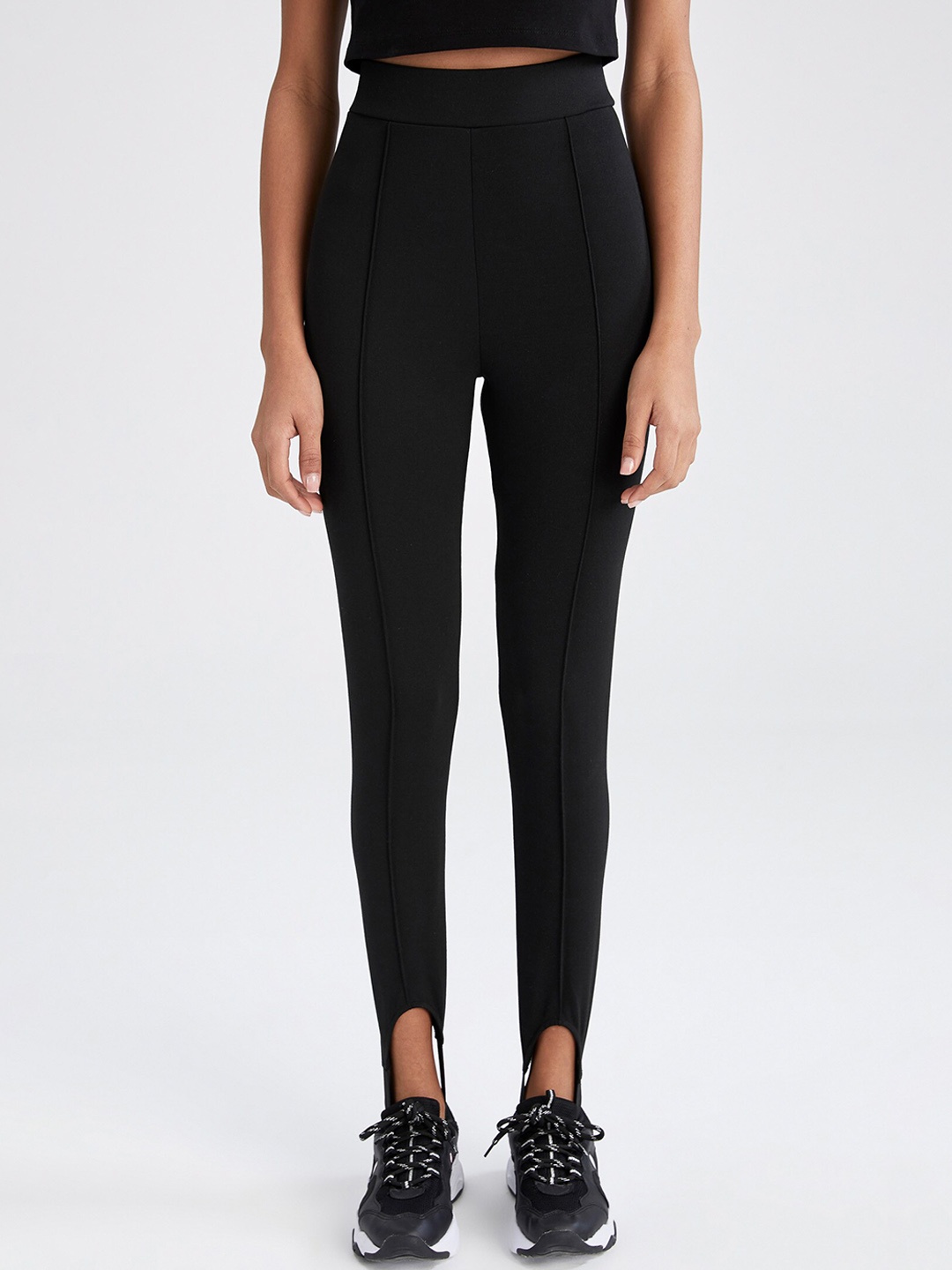 

DeFacto Women Ankle-Length Leggings, Black