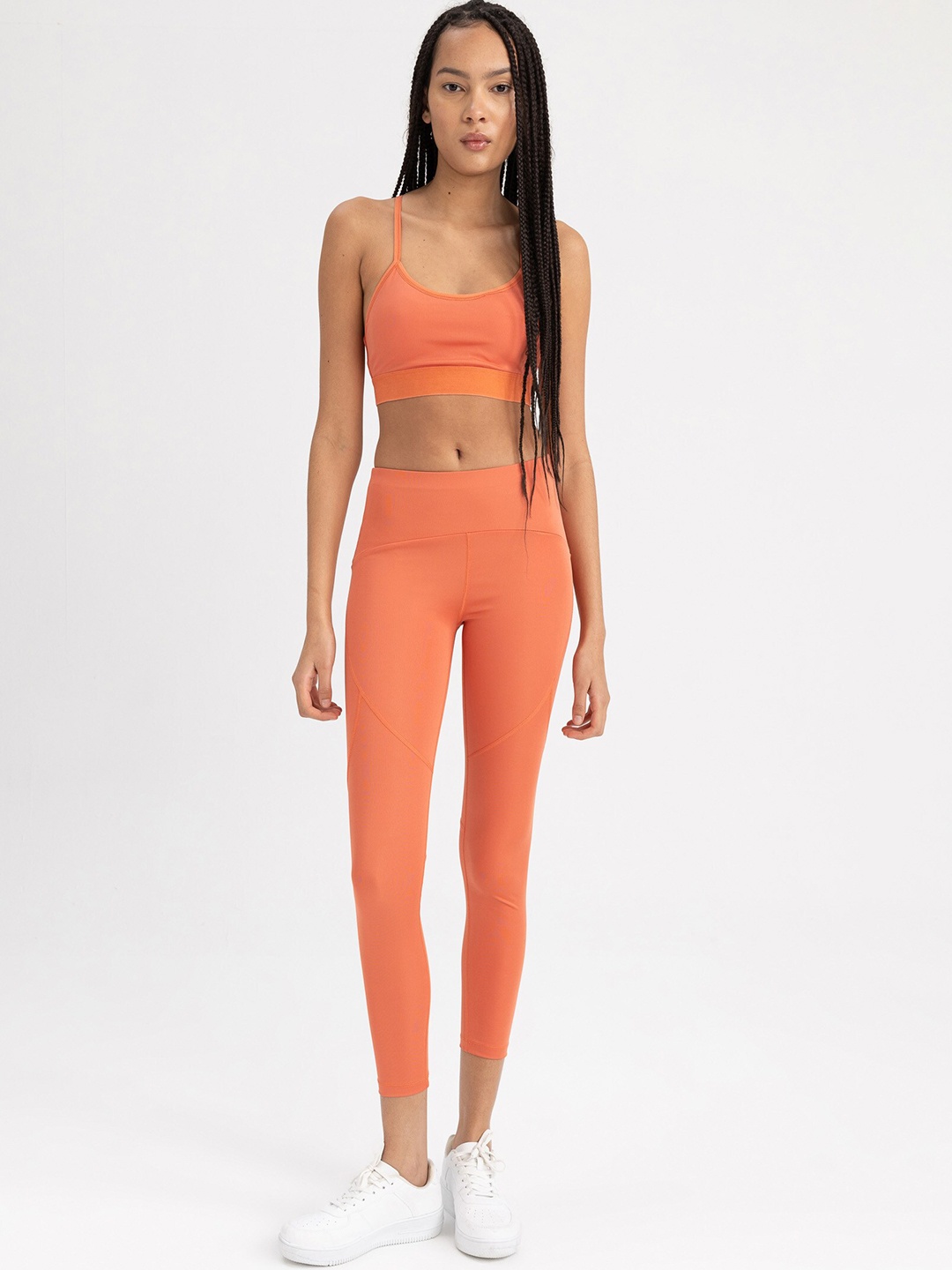 

DeFacto Women Solid Mid-Rise Tights, Orange