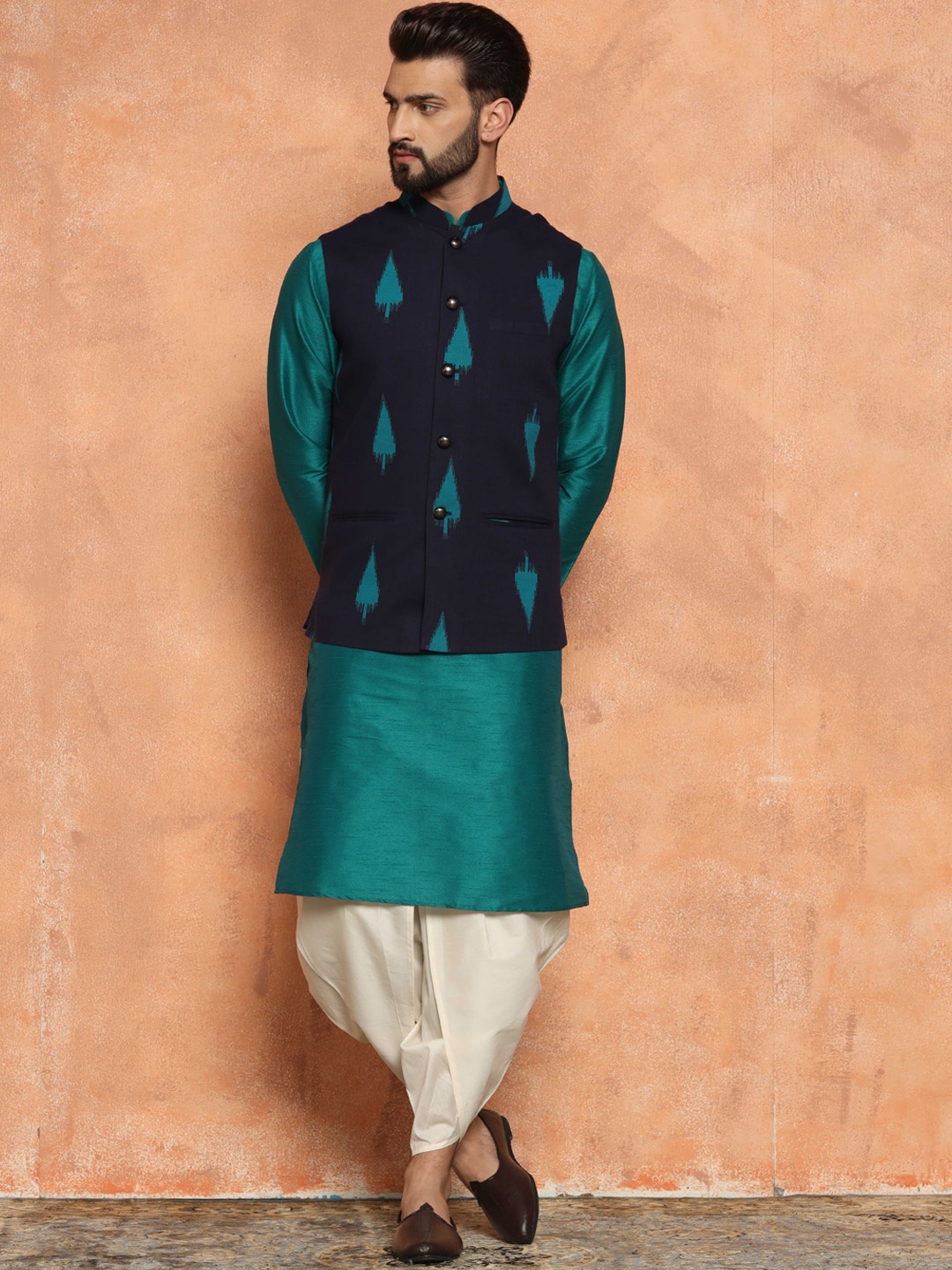 

KISAH Mandarin Collar Kurta With Dhoti Pants & Nehru Jacket, Green