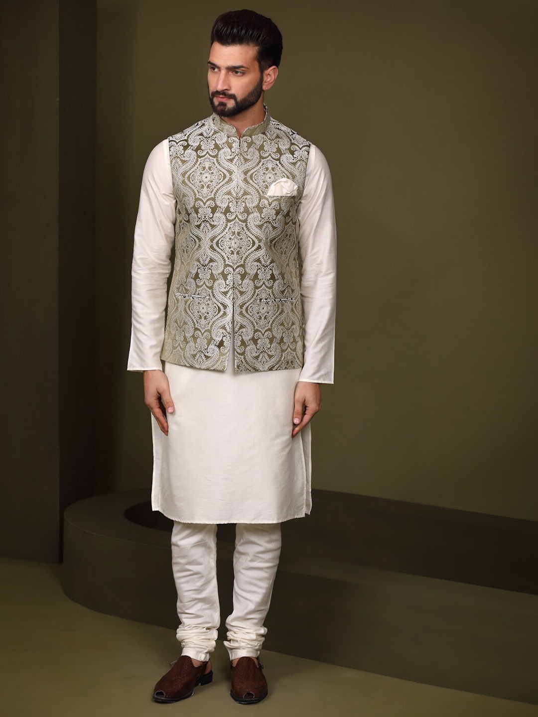 KISAH Men Embroidered Regular Fit Ethnic Motifs Kurta Jacket Churidar Set, White