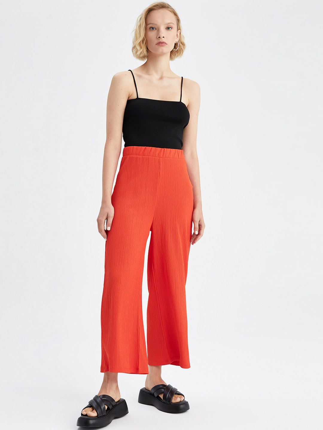 

DeFacto Women High-Rise Parallel Trousers, Orange