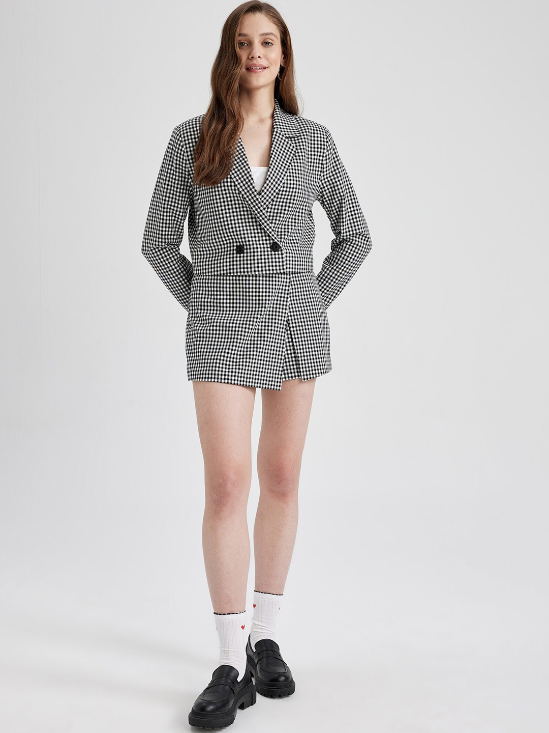 

DeFacto Women Checked Mini Skorts, Black