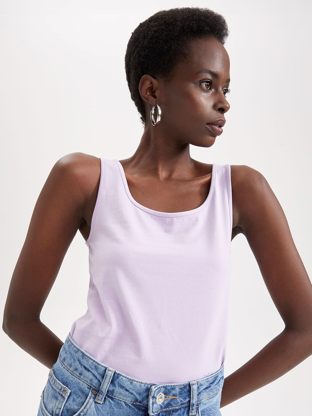 

DeFacto Sleeveless Round Neck Tank Top, Violet