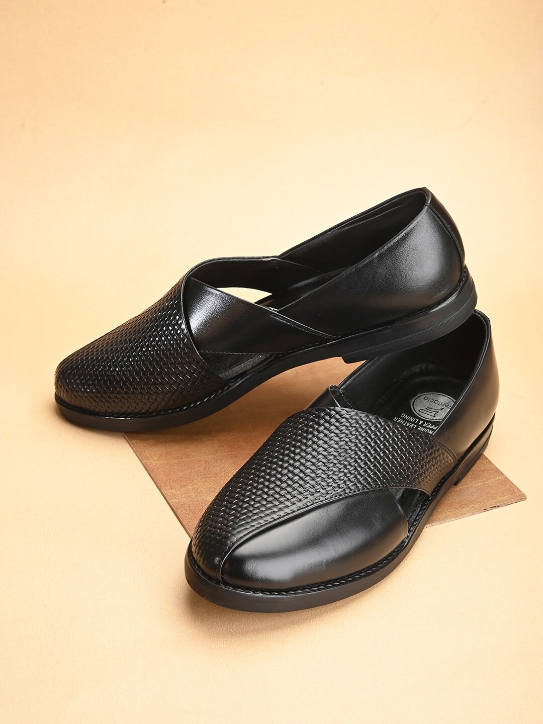 

Fentacia Men Leather Shoe-Style Sandals, Black