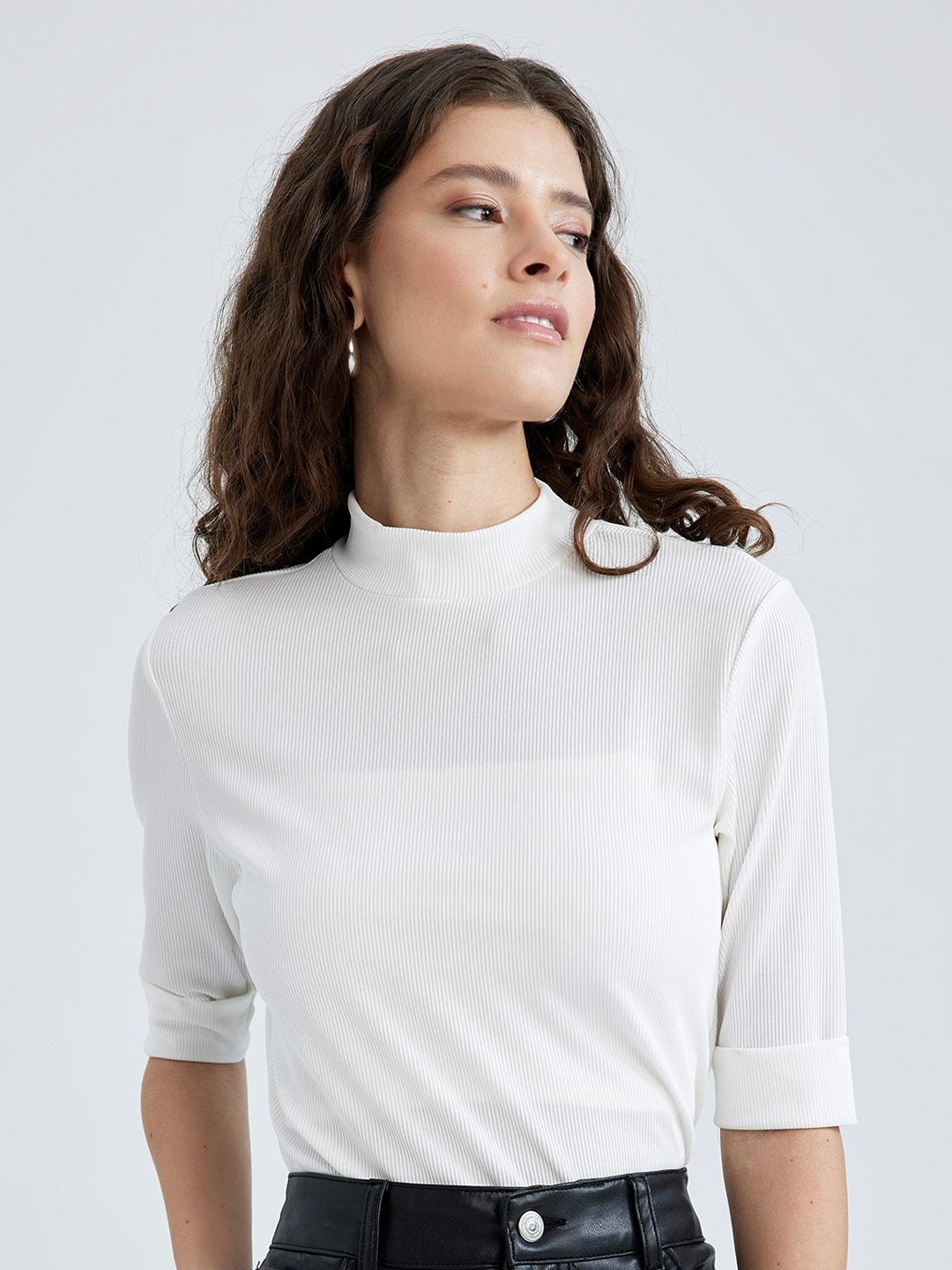 

DeFacto High Neck Short Sleeves T-shirt, White