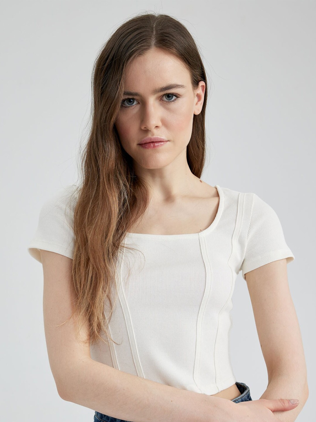 

DeFacto Round Neck Pure Cotton T-shirt, White