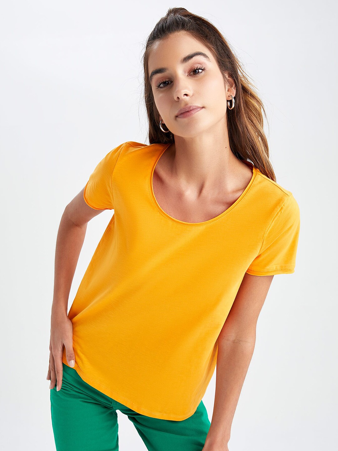 

DeFacto Round Neck Pure Cotton T-shirt, Mustard